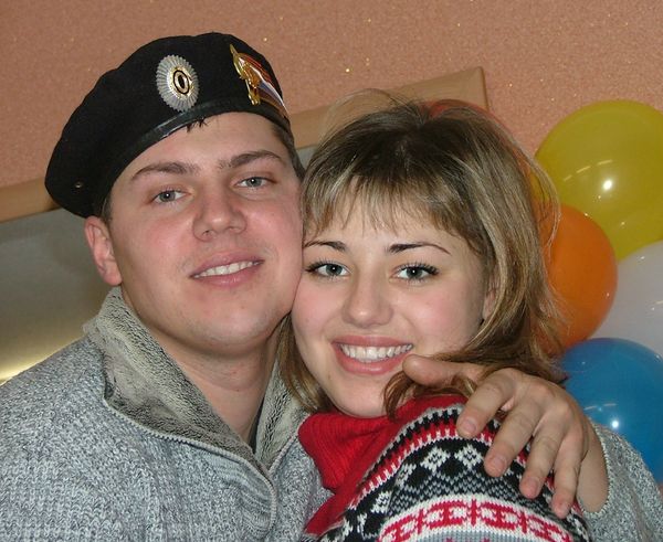 Петр и Анна Алефьевы. 29 и 23 года.